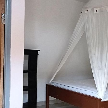 Moon In Hotel Келимуту Екстериор снимка