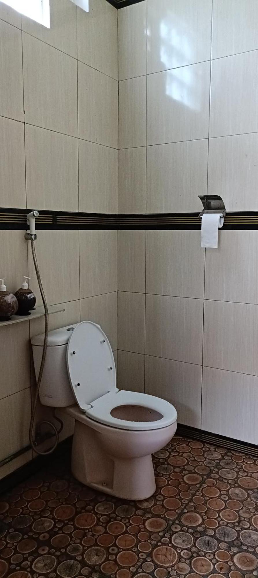 Moon In Hotel Келимуту Екстериор снимка